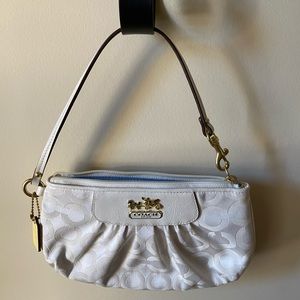 Coach Cream Wallet/Mini Bag